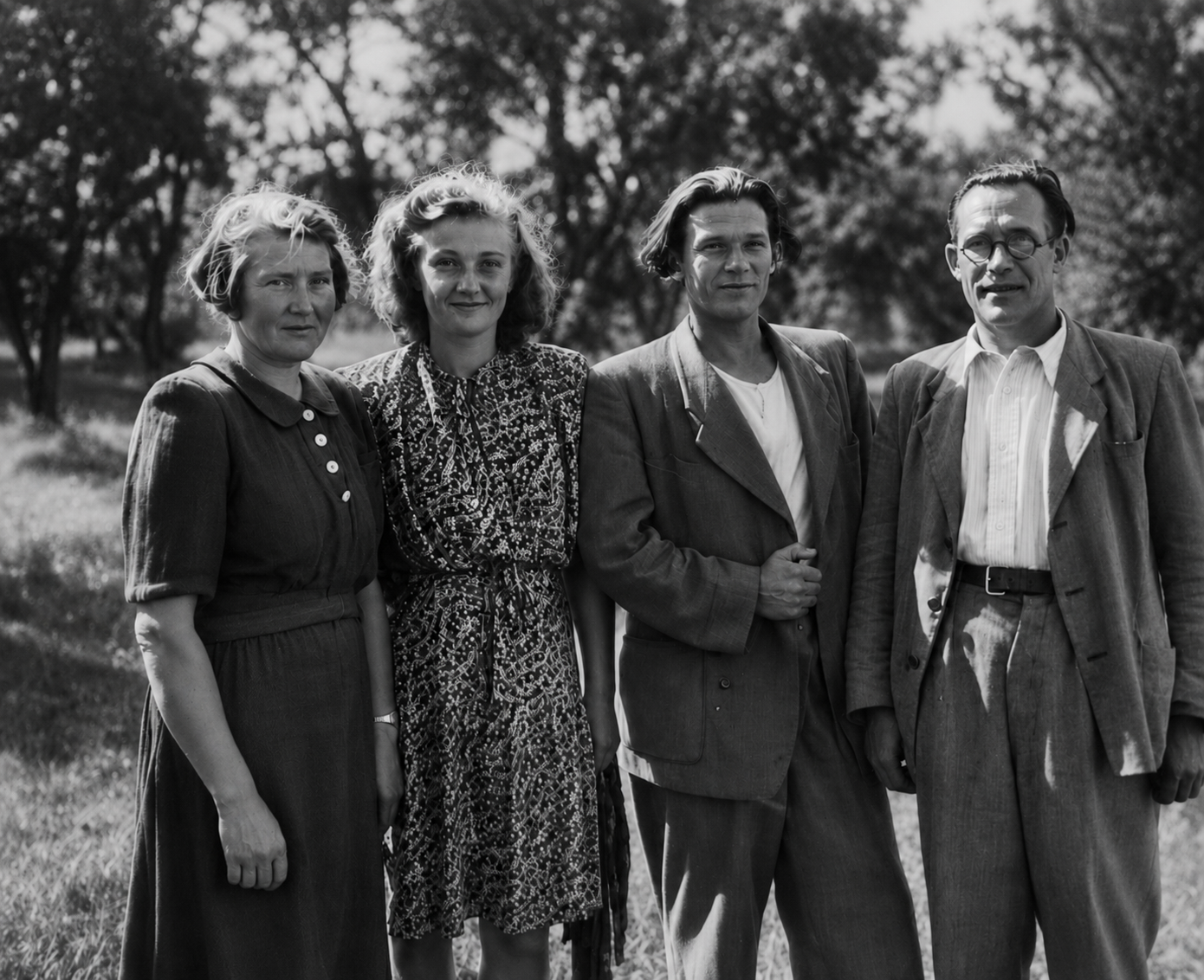 Sem'ya - Vera, Meedi, Ülo, Johannes Sooster